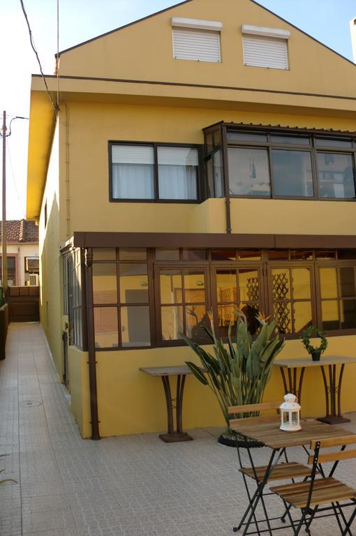 The Yellow House 3 Porto Luaran gambar